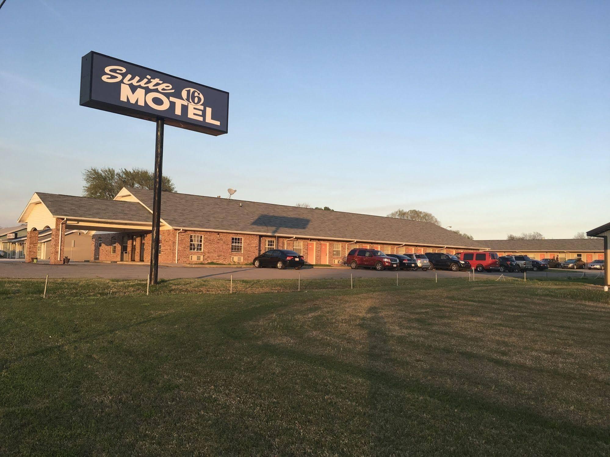 Suite 16 Motel Gore Экстерьер фото