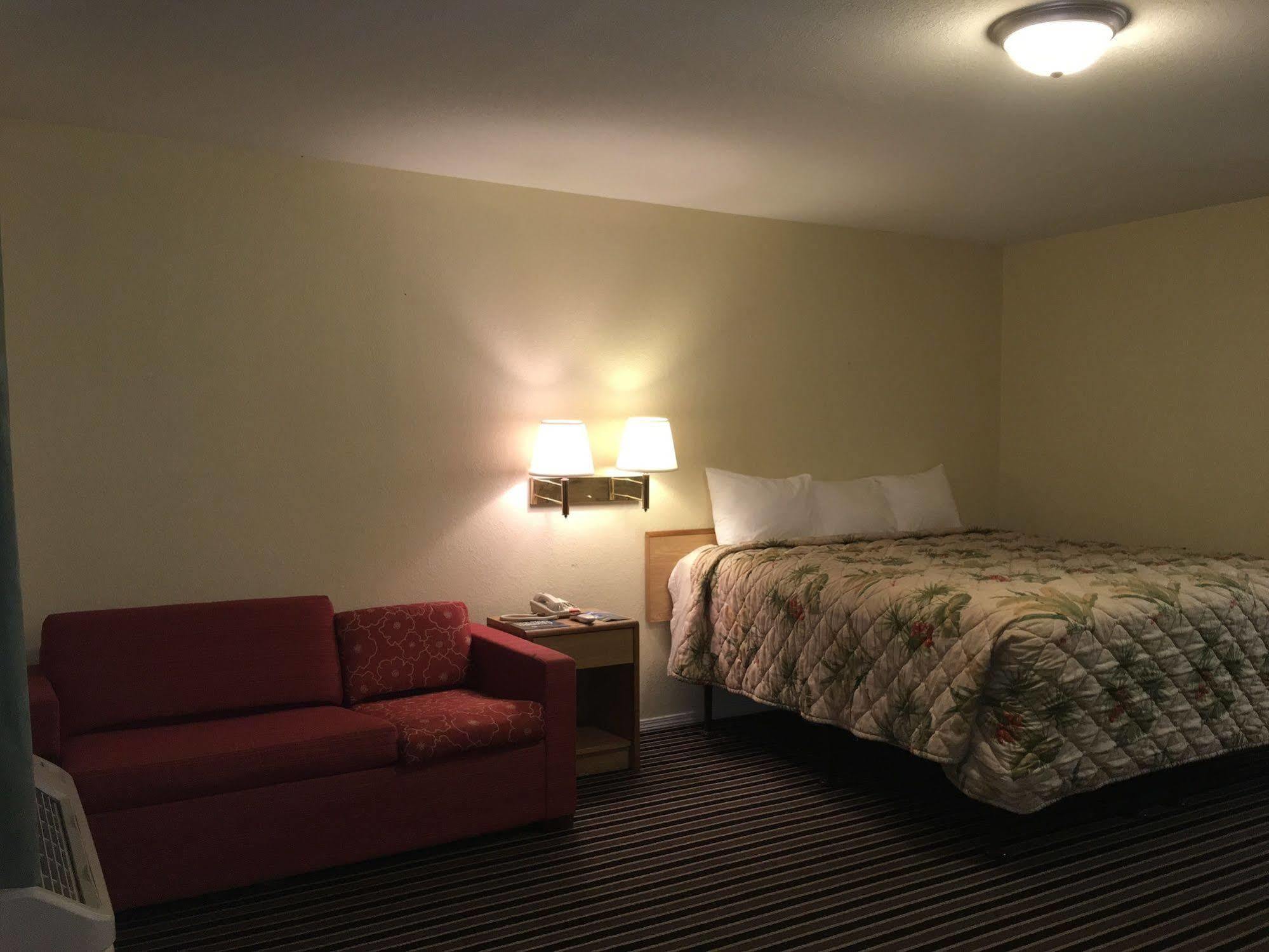 Suite 16 Motel Gore Экстерьер фото
